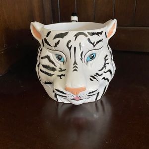 Ringling Bro Barnum & Bailey White Tiger Mug